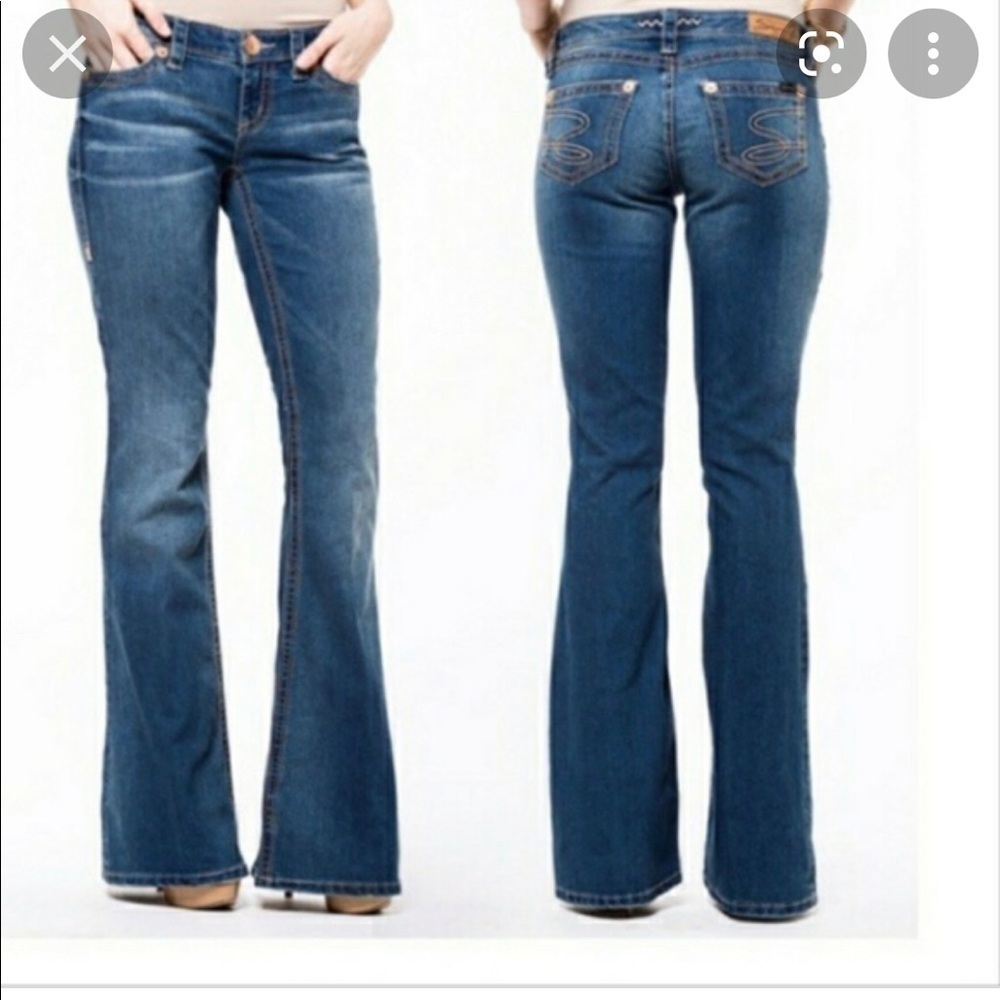 SEVEN7 Jeans Flared leg, ow rise, Size 26